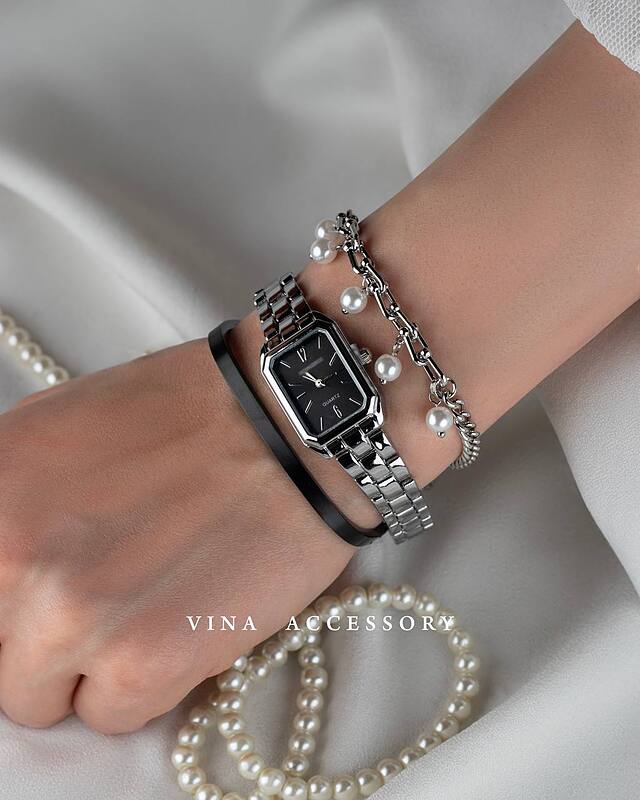 925f56729a33af94e98bb28356a8051d (1)